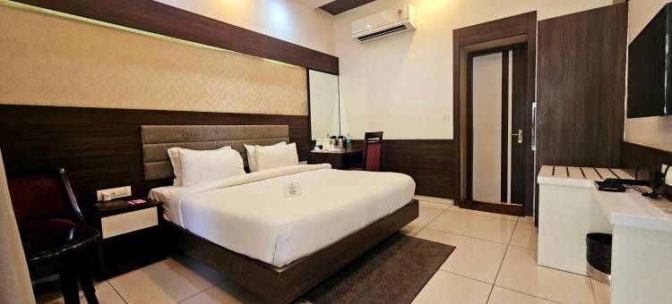 占西酒店(Jhansi Hotel)图片