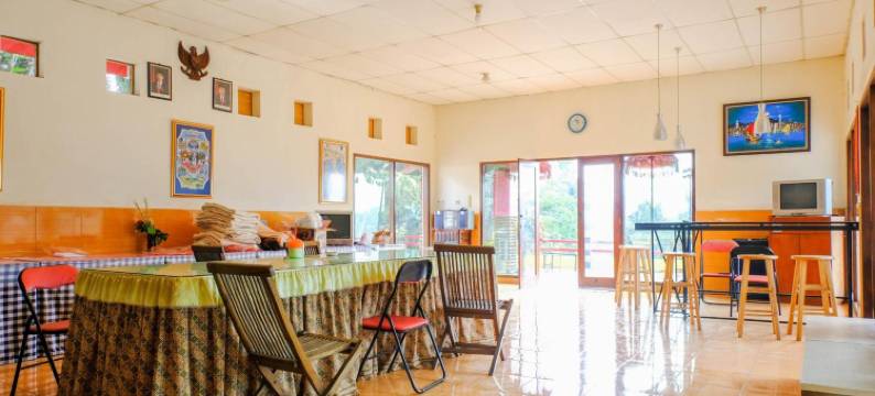 红多兹酒店-近科彭STAB塞伦德拉(RedDoorz Near Stab Syailendra Kopeng)图片