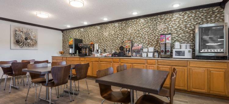 金博尔温德姆速8酒店(Super 8 by Wyndham Kimball)图片