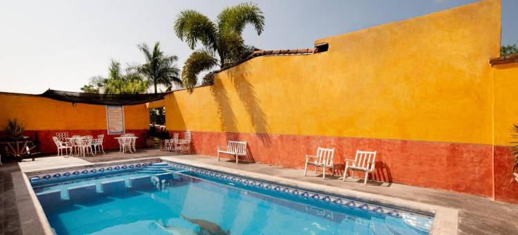 OYO圣米格尔别墅酒店(Hotel Villas de San Miguel Media Luna)图片