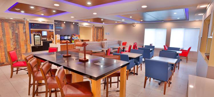 智选假日套房酒店迪生(Holiday Inn Express & Suites Dickson)图片