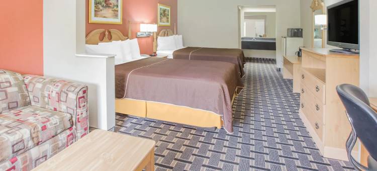 派恩布拉夫戴斯套房酒店(Days Inn & Suites by Wyndham Pine Bluff)图片