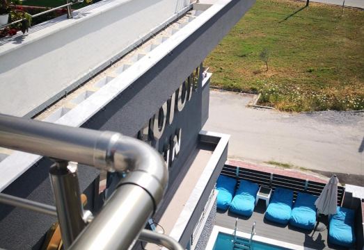 Peloton Inn Hotel Overview