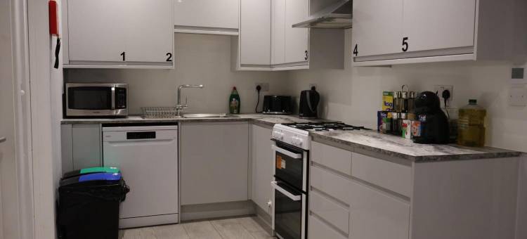 沃尔顿套房酒店(Walton Suites)图片