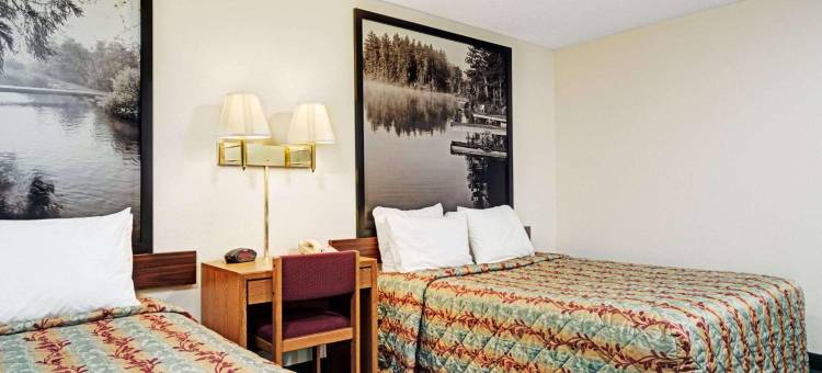 罗杰斯明尼苏达速8酒店(Super 8 by Wyndham Rogers Minnesota)图片