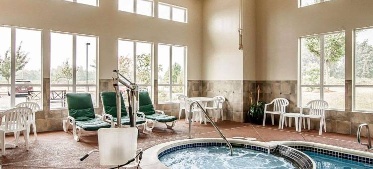 克雷斯韦尔舒适酒店(Comfort Inn & Suites Creswell)图片