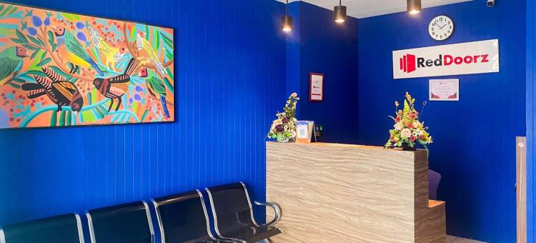 红多兹酒店-近巨港广场购物中心2号(RedDoorz Near Palembang Square Mall 2)图片