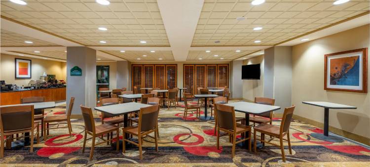 Wingate by Wyndham Gillette图片