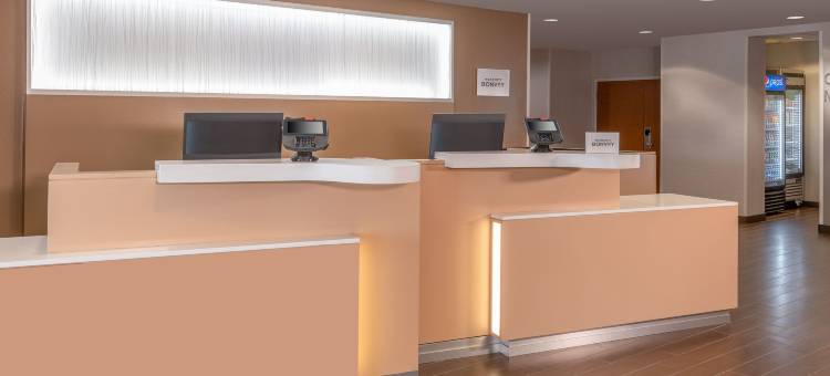 宾顿多伦多万枫酒店(Fairfield Inn & Suites Toronto Brampton)图片