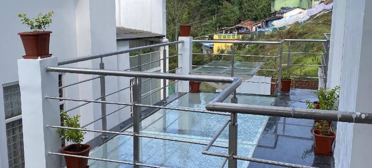 Fabhotel 斯里瓦里开间公寓(FabHotel Sri Vari Studio Apartment)图片