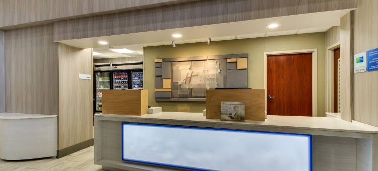 亚特兰大佩里米特购物中心智选假日酒店及套房-洲际酒店集团旗下(Holiday Inn Express & Suites Atlanta N-Perimeter Mall Area)图片