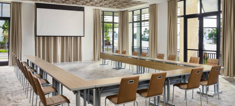 那不勒斯第五大道 AC 酒店(AC Hotel Naples 5th Avenue)图片