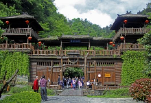 奇梁洞景点图片