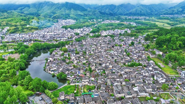 5-Day 5-day 4-night · Private Tour · Huangshan Scenic Area + Hongcun Village + Xidi + Huizhou Ancient Town