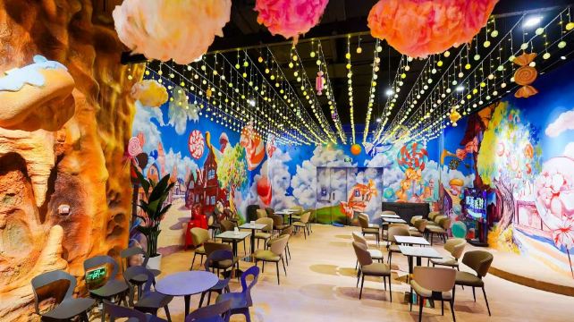 探洞工场(环球中心旗舰店)