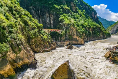 丽江虎跳峡