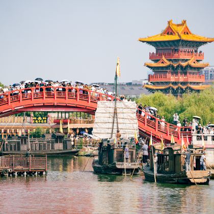 老君山景区+殷墟+红旗渠+太行大峡谷景区+云台山风景名胜区+万仙山景区+中华影视村-郭亮村+白马寺+龙门石窟+清明上河园8日7晚拼小团