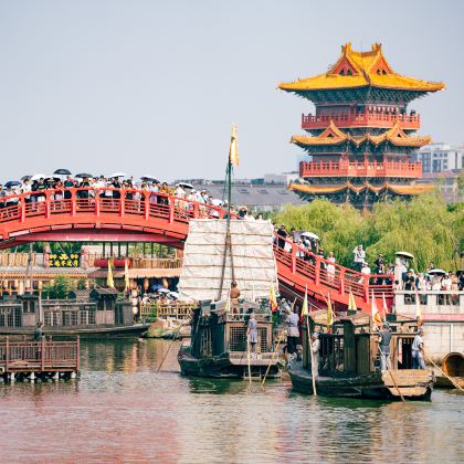 殷墟+红旗渠+太行大峡谷景区+云台山风景名胜区+万仙山景区+中华影视村-郭亮村+白马寺+龙门石窟+清明上河园+少林寺8日7晚拼小团