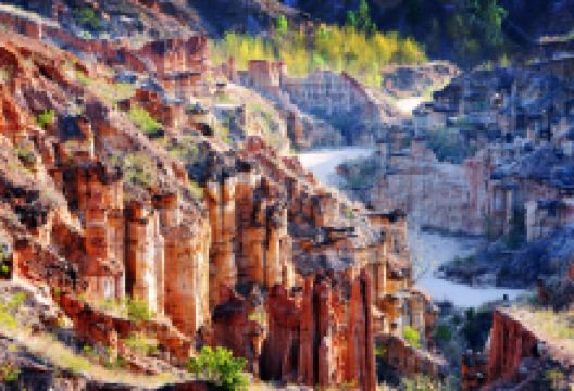 物茂土林（虎跳滩土林）景点图片