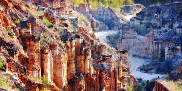 物茂土林（虎跳灘土林）