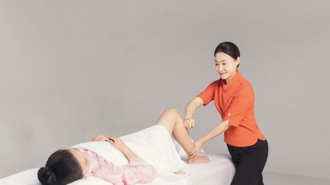 端艾堂·艾灸·经络(东潮府072店)