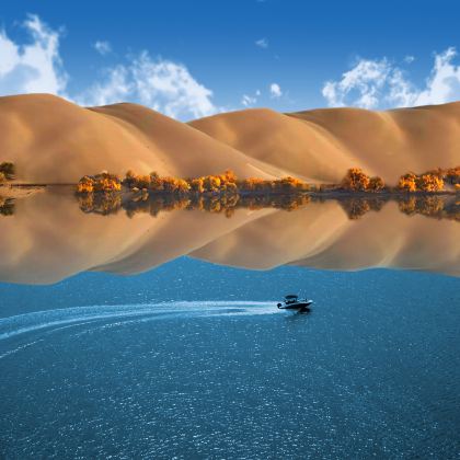 乌鲁木齐+博斯腾湖+天山神秘大峡谷+约特干故城+慕士塔格冰川公园+盘龙古道+班迪尔蓝湖10日9晚跟团游