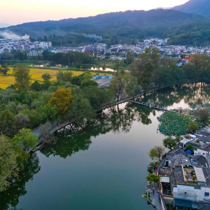 黄山风景区+西递+宏村景区+千岛湖景区+婺源篁岭景区6日5晚跟团游