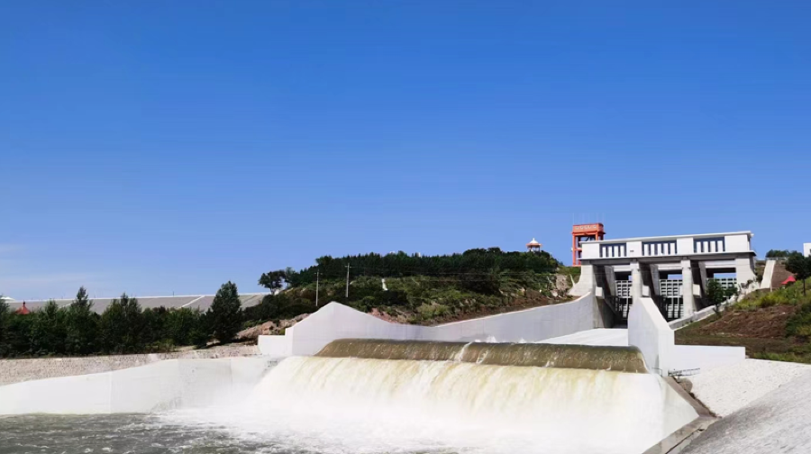 察尔森水库风景区