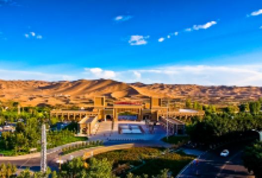 库木塔格沙漠景点图片