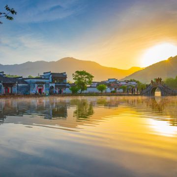 黄山风景区+九华山风景区+婺源篁岭景区+新安江山水画廊7日6晚跟团游