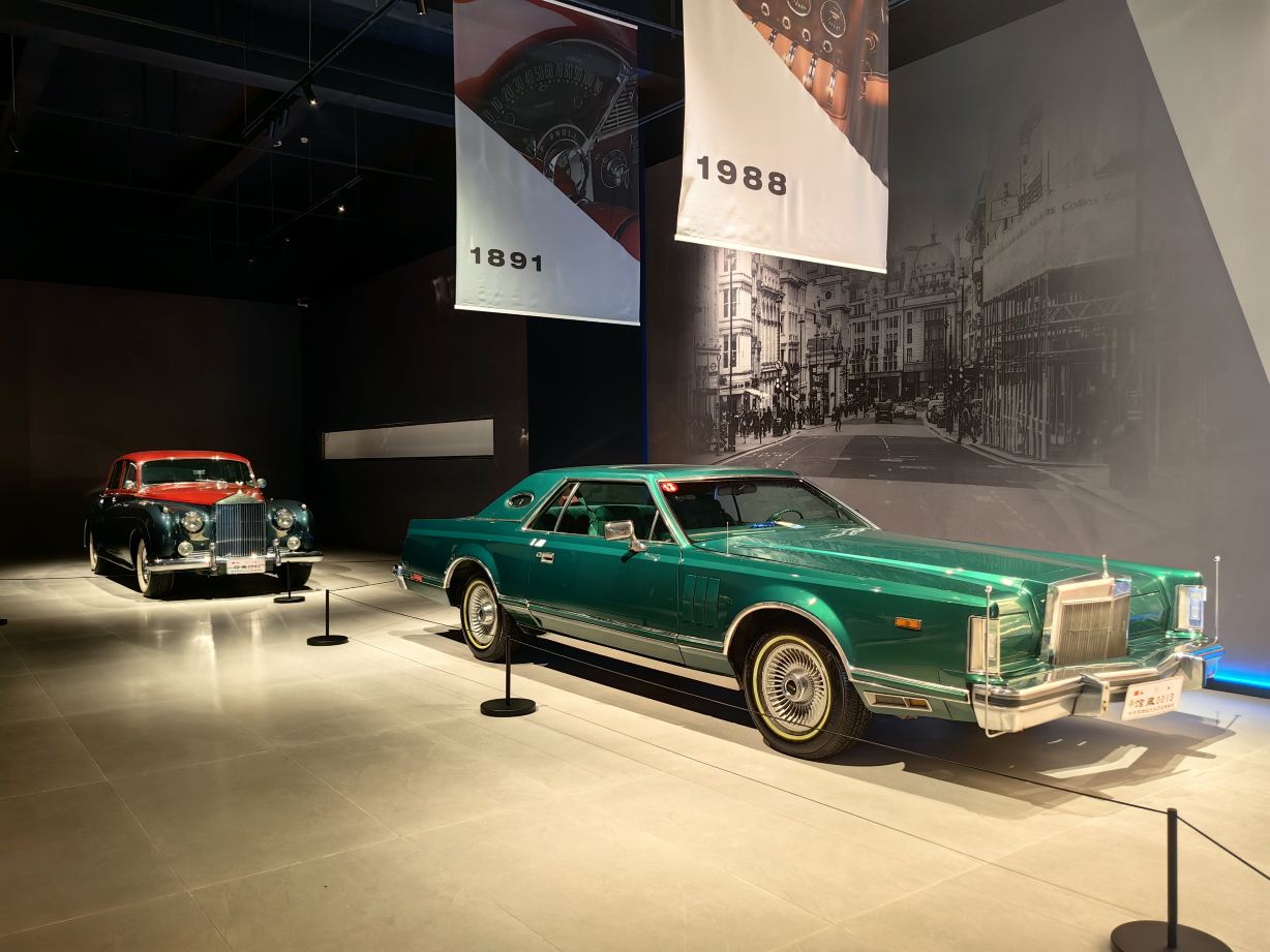 Gallery 2