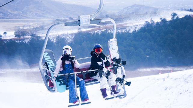 七山滑雪度假区
