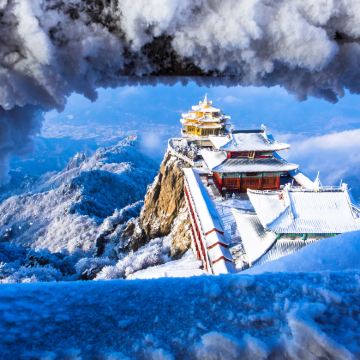 中国河南郑州少林寺+老君山景区+龙门石窟+云台山风景名胜区6日5晚跟团游