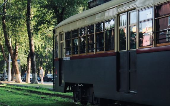 红旗街54路文旅专列