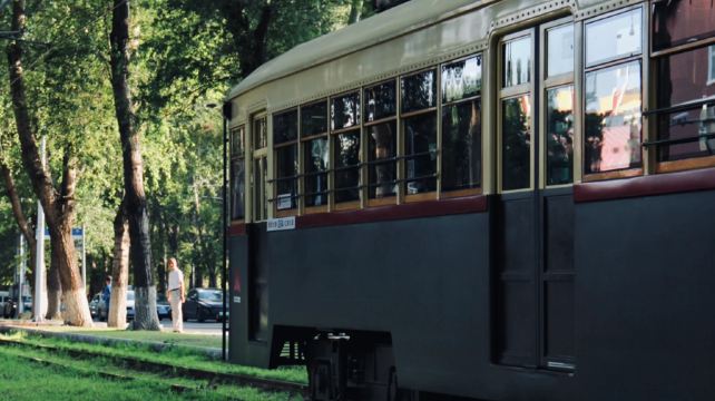 红旗街54路文旅专列