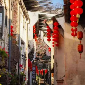 婺源+婺源篁岭景区+新安江山水画廊+宏村景区4日3晚跟团游