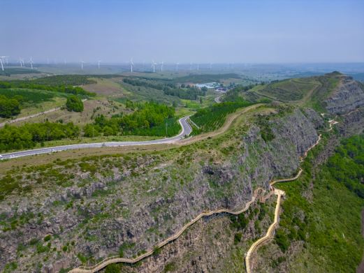 草原天路鸡冠山景区