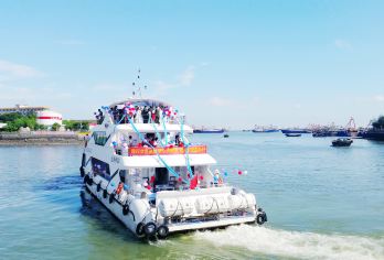 北海环岛游【豪华游轮出海+市区上门接+多场次选择】【出海观光，海上看北海，疍家文化表演，小吃水果品尝】