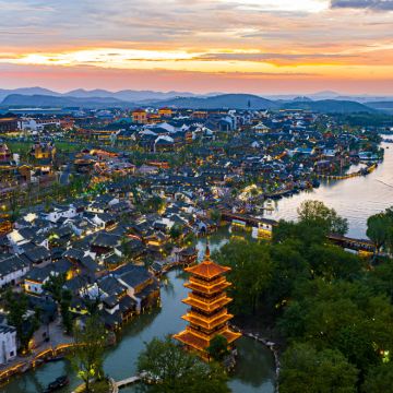 宜兴窑湖小镇+中国宜兴陶瓷博物馆2日1晚私家团