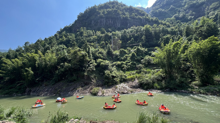 雁荡山仙溪漂流