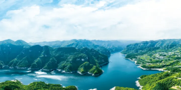 鶴峯五龍山水旅遊景區