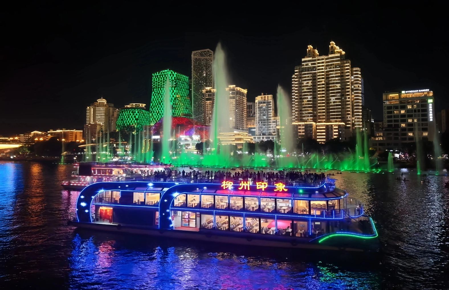 柳州印象游船(市中心南车渡旅游码头)