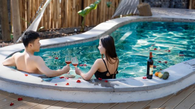 杜鹃王森林温泉