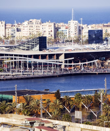 9D7N • Explore Barcelona and bask in the warmth of Spanish summer sunshine.