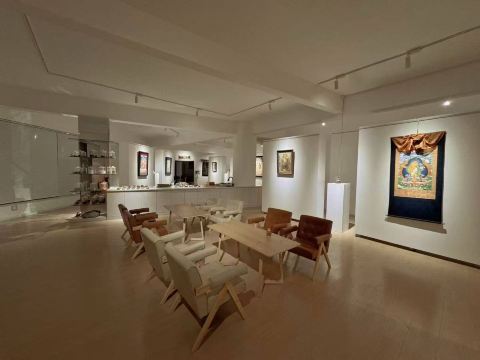 Gallery 2