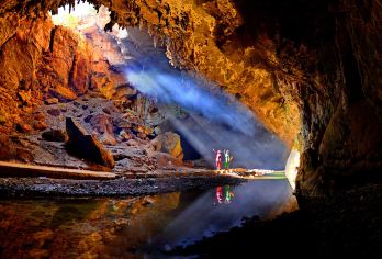 昆明九乡纯玩一日游【二环车接•含索道•探秘溶洞】【[天天发车]优选纯玩，天天发团，无限畅玩。】
