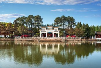 上海大观园一日游【满10人发团；嘉兴出发，五县两区含接送】【适合老年人，青年人，亲子游玩的人文景观和江南古镇】