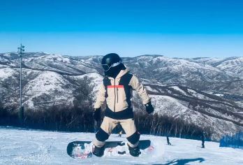亚布力滑雪一日游【无购物！中餐，滑雪三小时（雪鞋雪板雪仗）】【全程无购物，哈尔滨出发天天发团】
