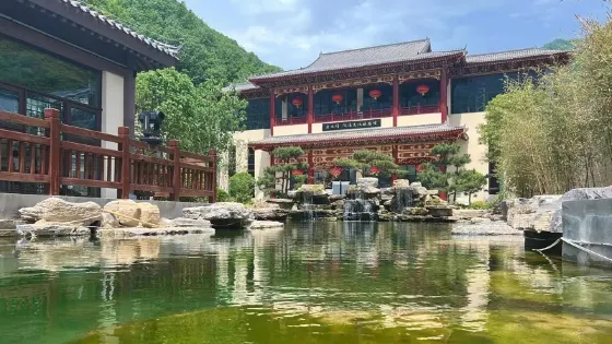 孝義嘉年華景區
