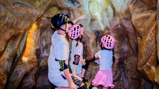 江和美探洞游乐园